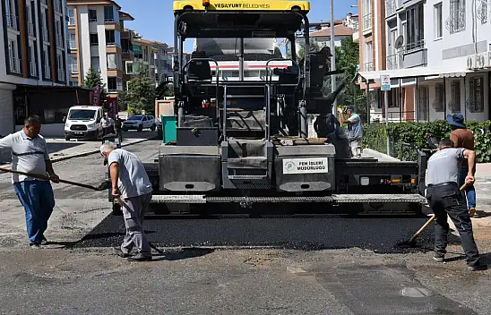 Modern Güvenli ve Konforlu Yollar Yeşilyurt'ta Hayat Buluyor