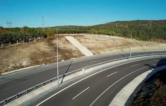 Motorcu Dostu Bariyerlerle Güvenli Sürüş Hedefi