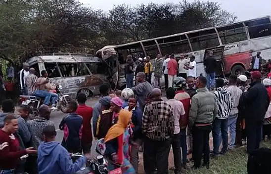 Ön Lastik Patladı Faciaya Yol Açtı 38 Ölü 28 Yaralı