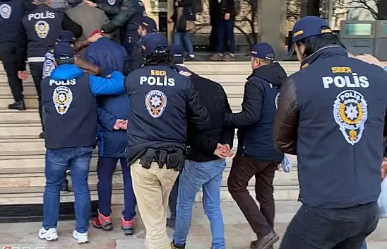 Siber Polisi Dur Demese Ne Olacaktı? 423 Kişilik Şebekeye Operasyon
