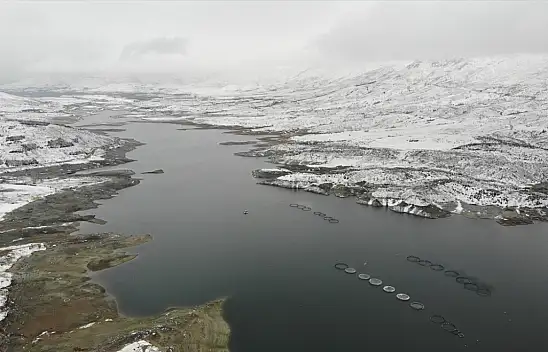 Sürgü Barajı'nın Kış Güzelliği Havadan Görüntülendi