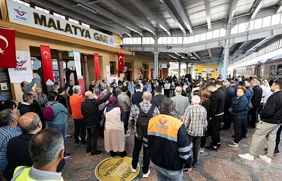 Turistik Diyarbakır Ekspresi Malatya'da mola verdi