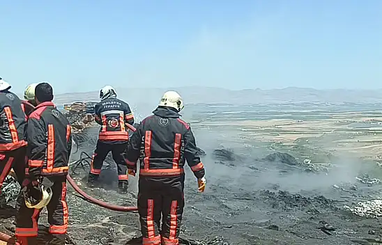 Malatya'da TOKİ Şantiyesinde Korkutan Yangın!