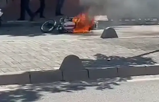 Trafik Polisi Ceza Yazdı Sürücü Ortalığı Ateşe Verdi!