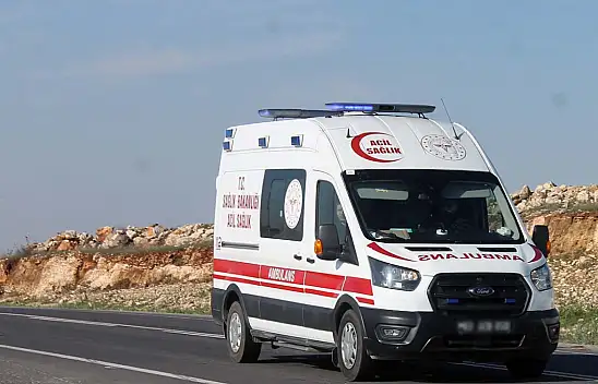 Traktör Devrildi 5 Yaralı 1 Ölü