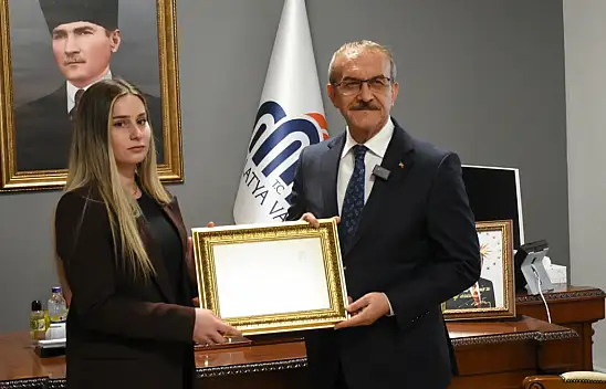 Vali Yavuz Şura Öğretmenimizin Fedakarlığı Hepimize Örnek Olmalı