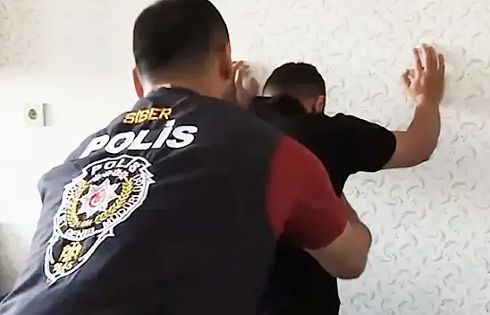 Yasa Dışı Bahis ve Çocuk Tacizi Operasyonu 10 Lüks Araca El Konuldu