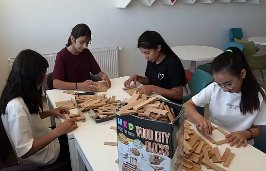 Yeşilyurt'ta Melekbaba Çocuk Şenliği Coşkusu! Gönüller Şenlendi