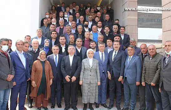 AK Parti Yazıhan'da İlçe Danışma Toplantısı Yaptı