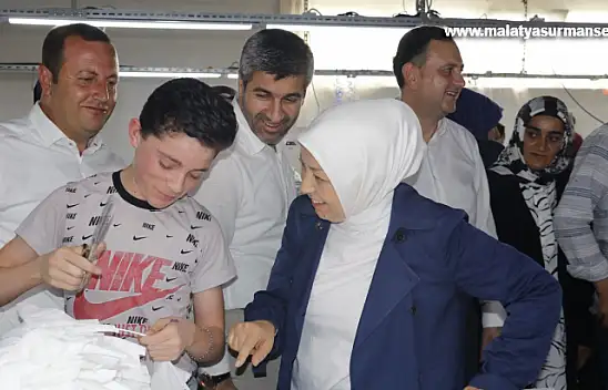 AK Partili Çalık: 'Üreteceğiz, istihdamı artıracağız, büyümeye devam edeceğiz'