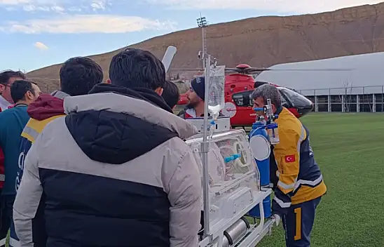Ambulans Helikopter Erken Doğan Bebek İçin Havalandı