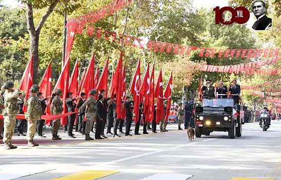 Binlerce Malatyalı Kortej Yürüyüşüne Ve Fener Alayına Katıldı