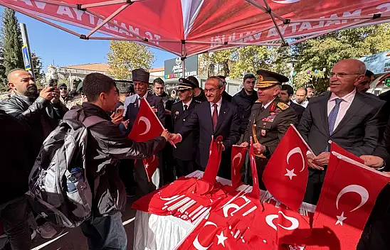 Malatya'da Cumhuriyet Bayramı dolayısıyla tören düzenlendi.