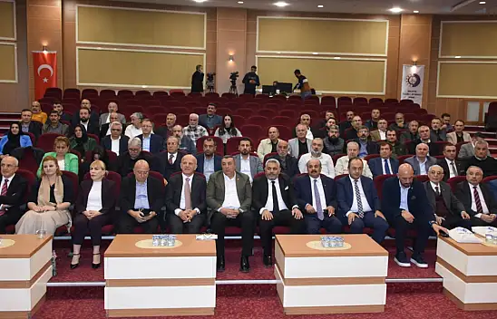 Malatya'da Ekonomi ve Hukuk Buluşmaları programı düzenlendi