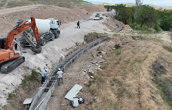 Malatya'da tarıma can suyu: Çayırköy'de sulama kanalı yapılıyor