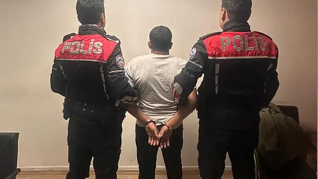 16 Yıl 8 Aylık Cezasıyla Kaçıyordu Emniyet Noktayı Koydu