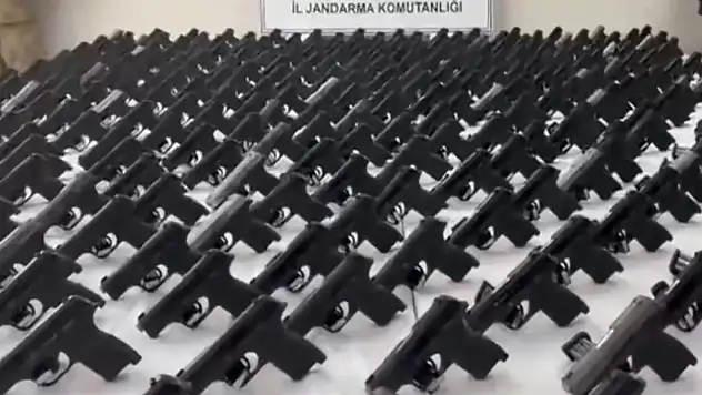 393 Ruhsatsız Tabanca Ele Geçirildi
