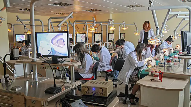 68 Yıllık Eğitim Çınarı Atatürk Üniversitesi Yeni Öğrencilerini Bekliyor