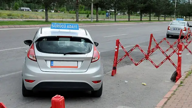 Aday Sürücülerin Ehliyeti Artık İptal Edilemeyecek!