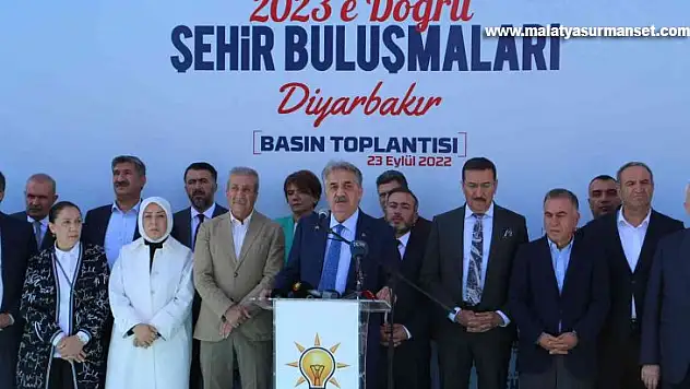 AK Parti heyeti Diyarbakır'a çıkarma yaptı