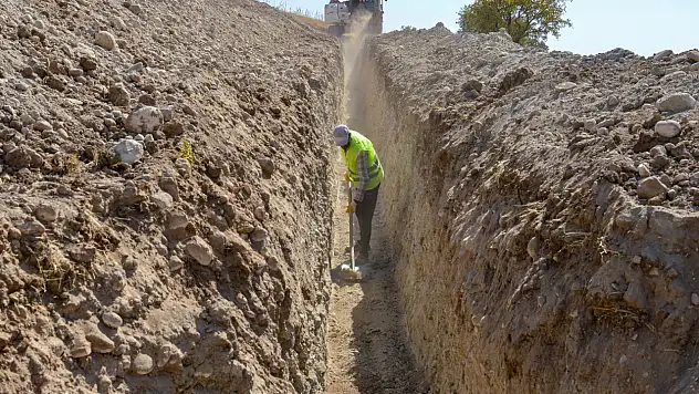 Akçadağ Dedeköy'e 3700 metre Altyapı