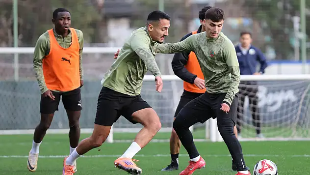 Alanyaspor, Konyaspor maçı hazırlıklarına başladı