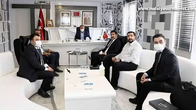 Alzheimer ve demans hastaları için akıllı saat ile mobil takip