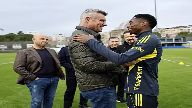Anthony Musaba, Fenerbahçe'de ilk antrenmanına çıktı