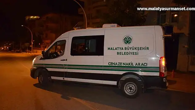 Arkadaşlık kurmak istediği kızın babasını öldürdü