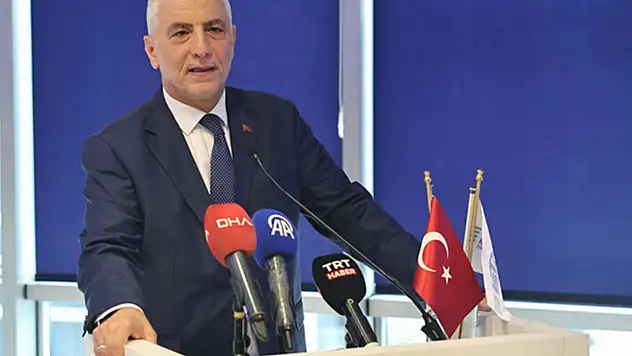 Bakan Bolat: Piyasalarda aşırı oynaklık yok