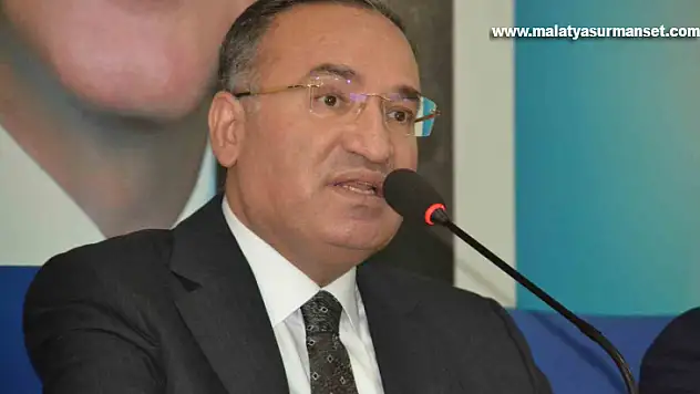 Bakan Bozdağ: Kandil ve HDP'yi koyarsanız 9 Cumhurbaşkanı yardımcısı, bir başkan adayı yapıyor'