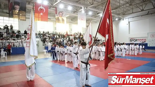 Bakan Kasapoğlu, 2. Japonya Büyükelçiliği Judo Turnuvasını takip etti