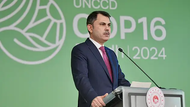 Bakan Kurum, Türkiye'nin Çölleşmeyle Mücadele Eylem Planı'nı açıkladı