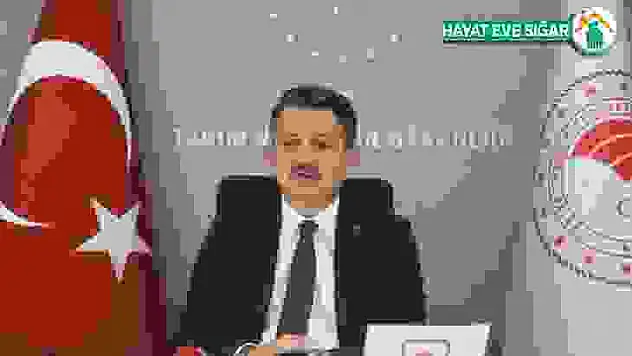 Bakan Pakdemirli: 'Bu yıl kuru üzüm fiyatını 12 buçuk liranın altına düşürmeyeceğiz'