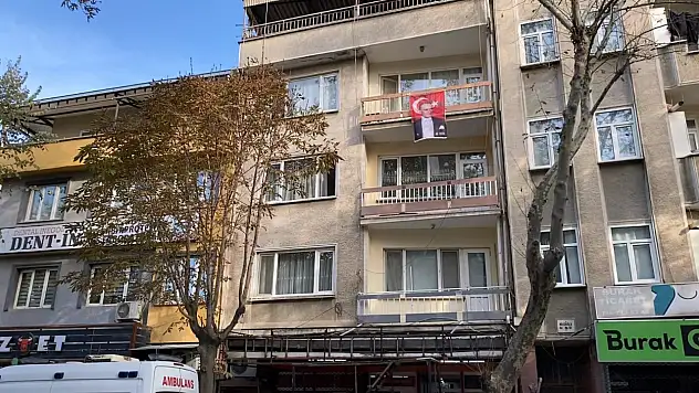 Balkondan Düşen Yaşlı Adam Hayatını Kaybetti