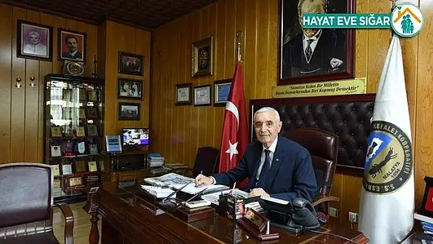 Başkan Evren' Esnaf teşkilatı her zaman devletimizin hükümetimizin yanındayız'