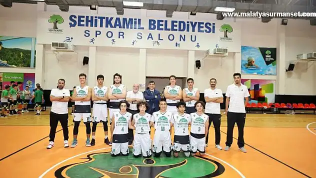 Başkan Fadıloğlu dev adamlarla buluştu
