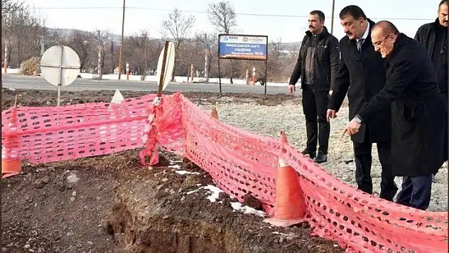 Başkan Gürkan doğu kanalizasyon hattı çalışmasını inceledi