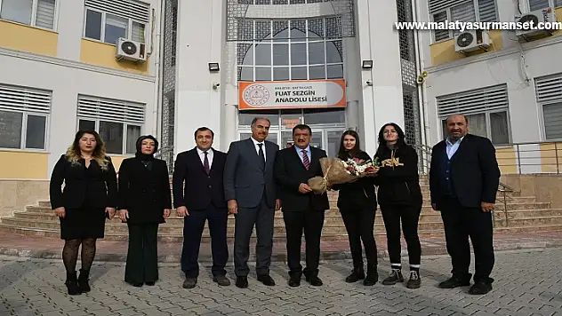 Başkan Gürkan Kariyer Günlerinde öğrencilerle bir araya geldi