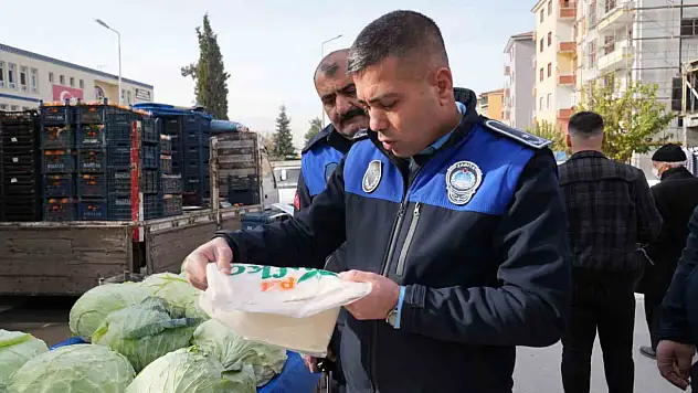 Battalgazi'de zabıta ekiplerinden yol güvenliği ve pazar denetimi