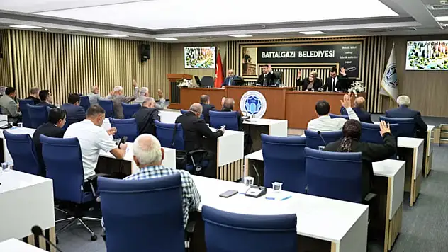 Battalgazi'nin 2026 bütçesi oy birliğiyle geçti