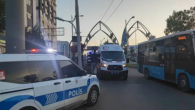 Tartışma Bıçaklı kavgaya dönüştü: 2 yaralı
