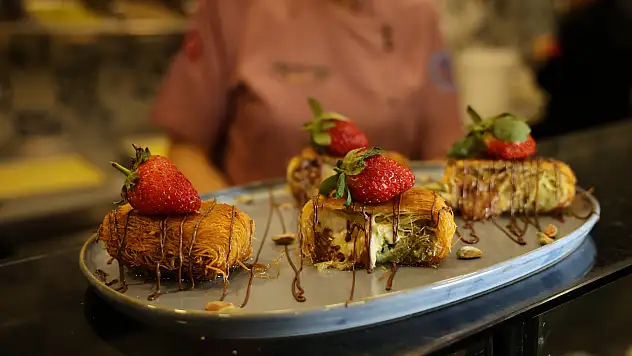 Bu da 'Çikolatalı Kaymaklı Kadayıf Sarma'