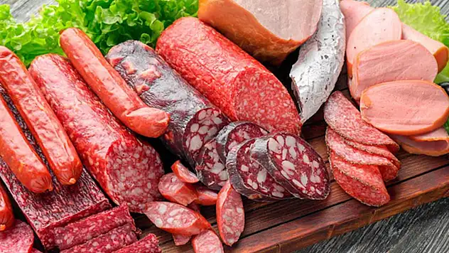 Gizli Tehlike Sofrada: Hangi Gıdalar Beyni Hızla Yıpratıyor?