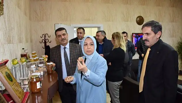 Çalık'tan Kayısı Araştırma Enstitüsü'ne ziyaret