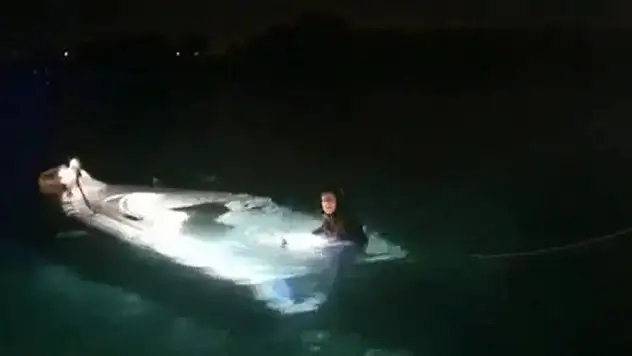 Çeşme'de kaçakları taşıyan tekne battı: 8'i çocuk 11 ölü