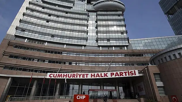 CHP İstanbul İl Başkanı ve Yönetimi Görevden Uzaklaştırıldı! İtiraz Geldi