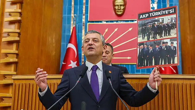 CHP Lideri Özelkimse Kıbrıs'ı Türkiye'nin Arka Bahçesi Görmesin