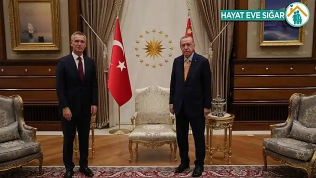 Cumhurbaşkanı Recep Tayyip Erdoğan, NATO Genel Sekreteri Jens Stoltenberg'i Cumhurbaşkanlığı Külliyesi'nde kabul etti.