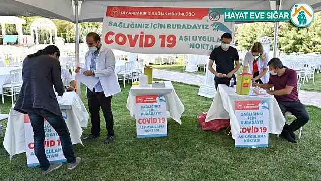 Diyarbakır Öğretmenevinde Covid-19 aşı uygulama noktası kuruldu
